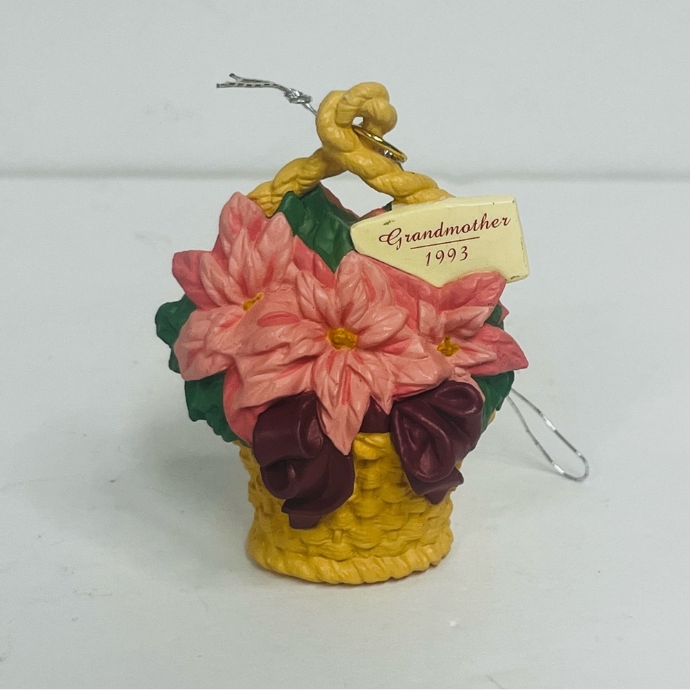 hallmark keepsake ornament grandmother christmas poinsettia‎ flower basket 1993